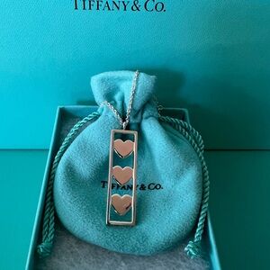 🌸🌸 Authentic Tiffany & Co. Heart Bar Pendant